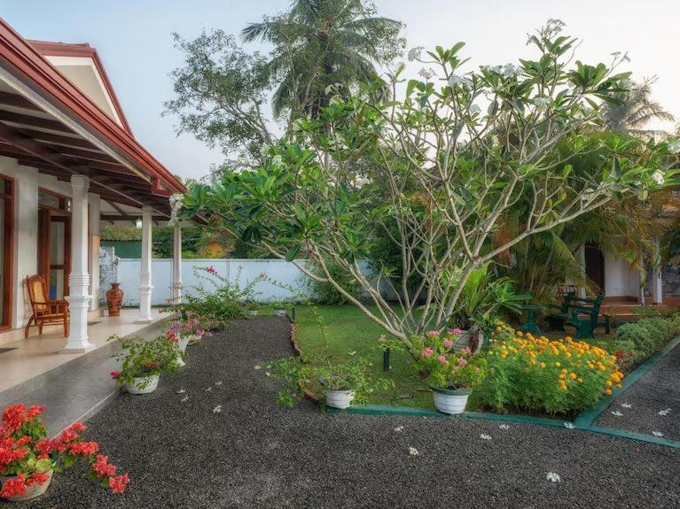 Araliya Villa Moragalla Экстерьер фото